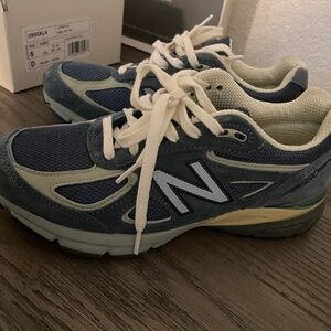 NEW BALANCE X AURALEE MADE IN USA 990V4 - DUSTY BLUE 6